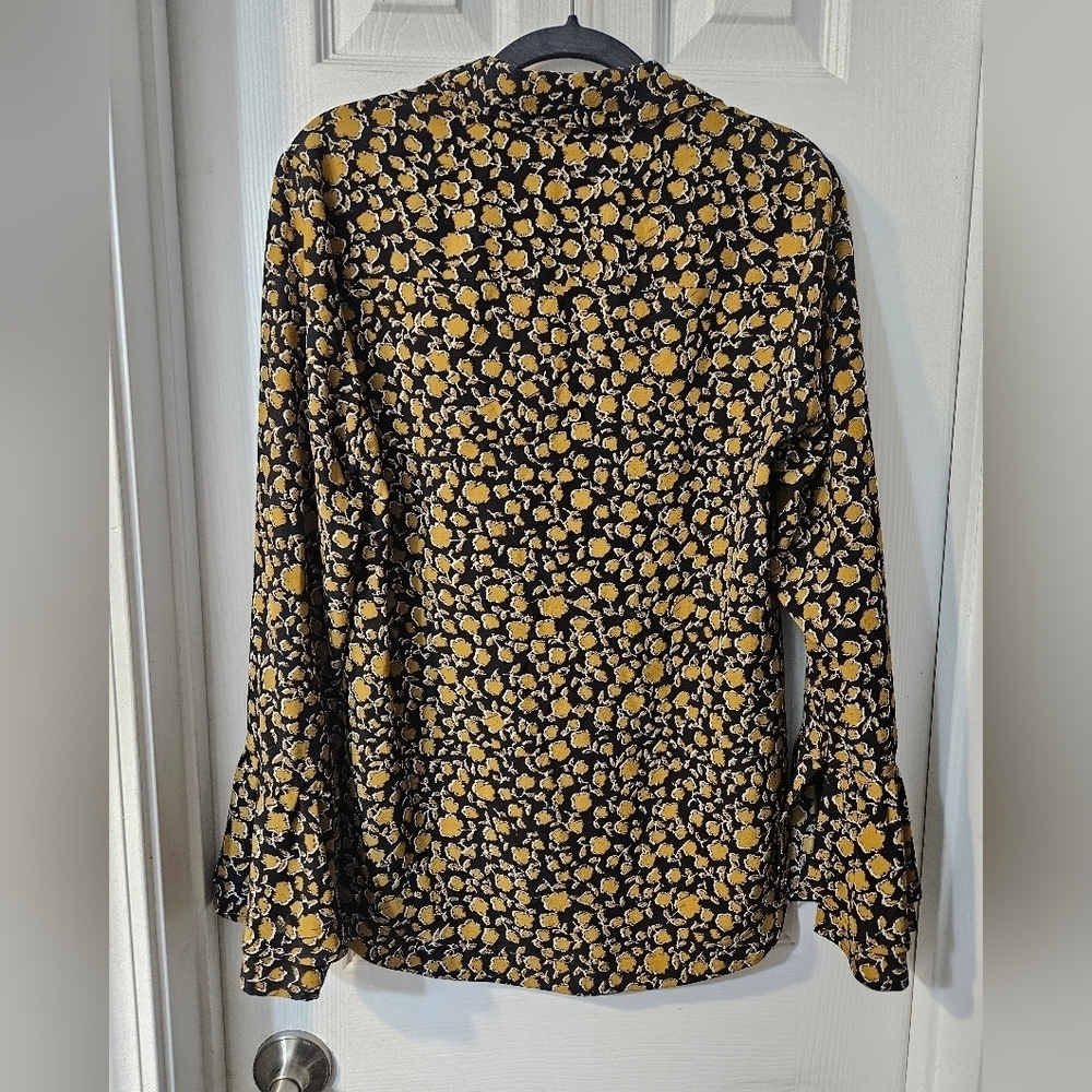 Derek Lam 10 Crosby Bell Sleeve Black Gold Floral Button Blouse - Picture 4 of 6